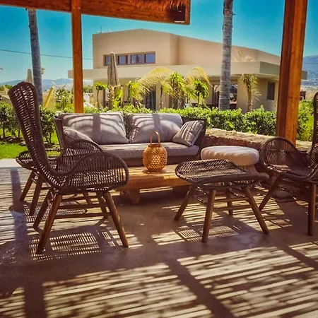 Taf Sunkiss Villa Zipárion